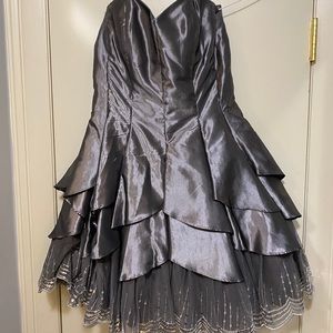 Grey strapless dress